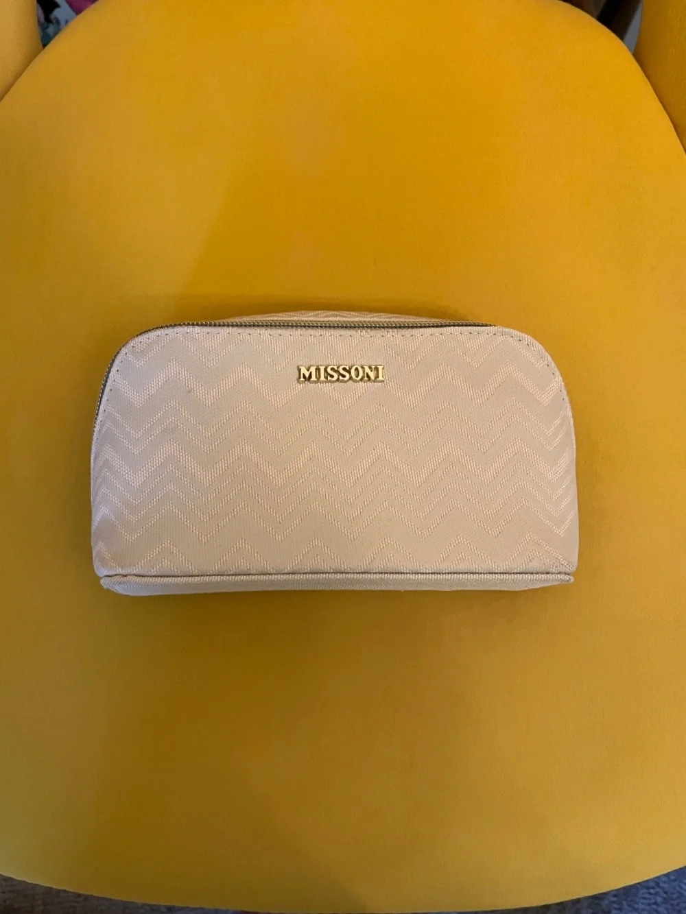 Missoni for Delta Cream Cosmetic Bag Never Used